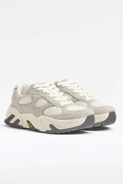 کتانی زنانه oysho