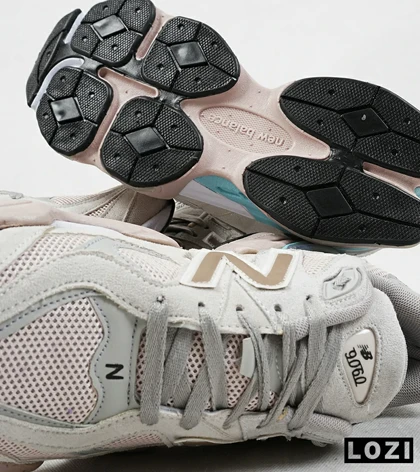 کفش کتانی کرم NEW BALANCE 9060