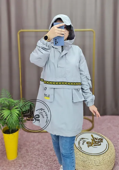 بارانی کلاهدار
