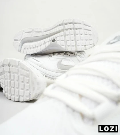 کفش کتانی مردانه سفید 24 NIKE zoom structure