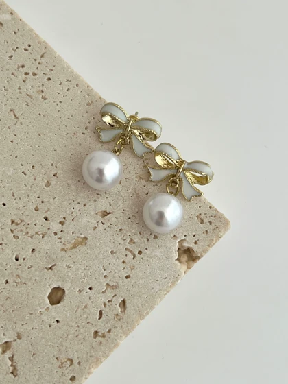 گوشواره پاپیون