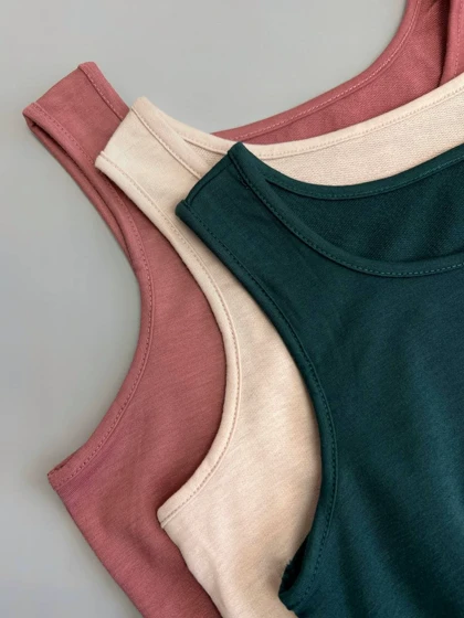 ست نیم‌تنه و شلوارک اسپورت کد 3682