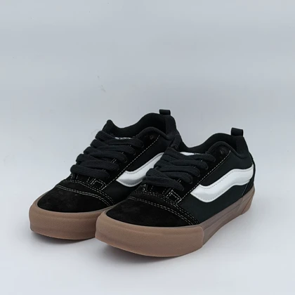 ونس نواسکول مشکی/Vans knuskool black gum