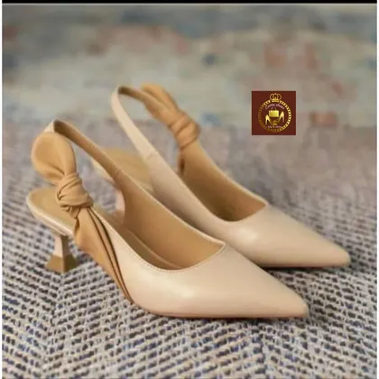 صندل مجلسی زنانه ناتالی مشکی و کرم