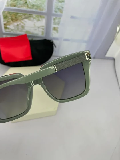 عینک آفتابی زنانه لویی ویتون 5108