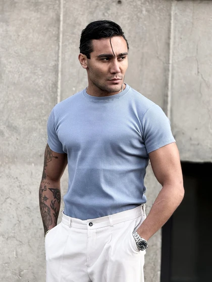 تیشرت فیت شرت آبی روشن