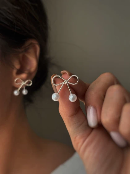 ست گوشواره و گردنبند پاپیون ظریف