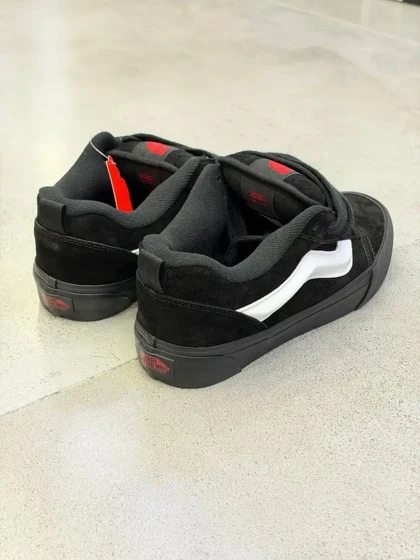 کتانی ویتنامی ونس نو اسکول مشکی سفیدVans Knu Skool Black White