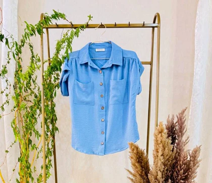 شومیز دکمه چوبی پارچه وارداتی شانتون زنانه