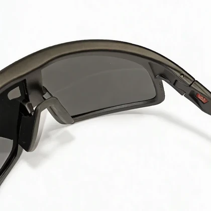 عینک کوهنوردی پلاریزد UV400 OAKLEY مدل 136-3N