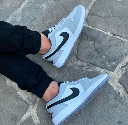 کتانی مردانه جردن 1سفید طوسی