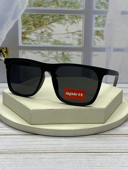 خرید عینک اسپریت با فریم کائوچو و عدسی پلی‌کربنات UV400؛ کاهش بازتاب نور و محافظت کامل چشم