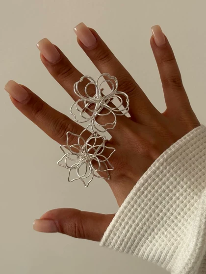 انگشتر وارداتی گل فنری نقره ای