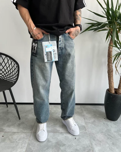 شلوار نیم بگ کثیفشور ساده Balenciaga