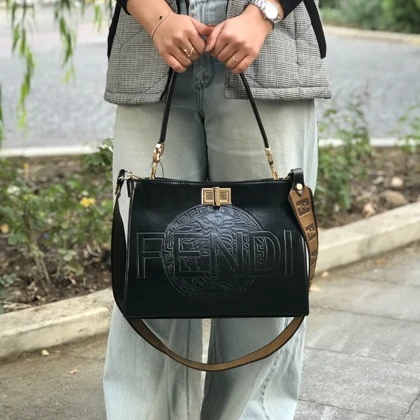 کیف زنانه Fendi (فندی) وارداتی بزرگ کد 1604