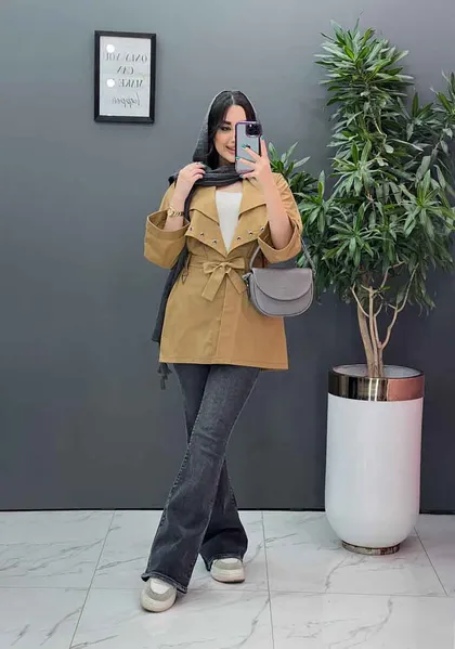 مانتو یقه پرچی سرشونه بنددار
