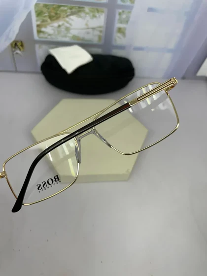 عینک طبی هوگو باس 56019