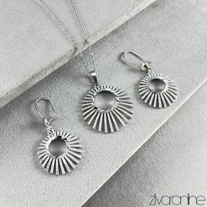 نیم ست مدل خورشیدی نگین‌دار 10178