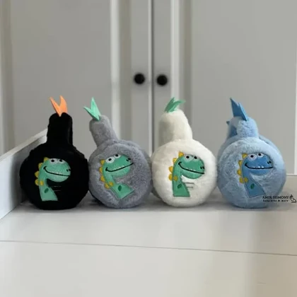 گوشگیر زمستانه بچگانه طرح دایناسور