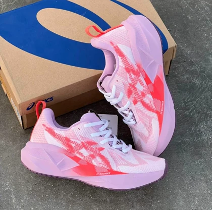 کتانی ویتنامی اسیکس نووا بلاست 5 صورتی Asics Novablast 5 pink