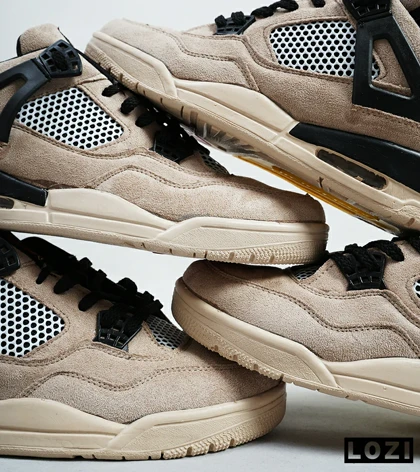 کتانی ساق‌دار مردانه کرم Nike air jordan 4
