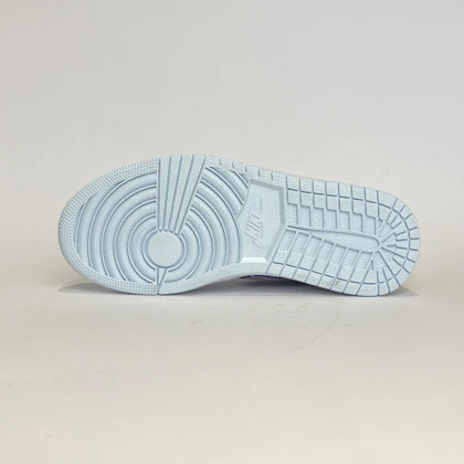 کفش روزمره نایک جردن 1 سفید آبی