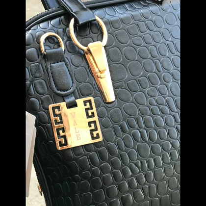 کیف وارداتی VALE