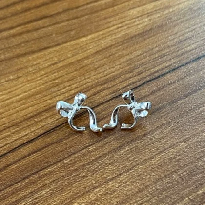 گوشواره پاپیونی