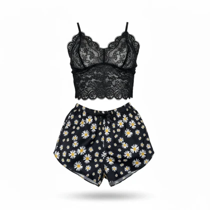 ست نیم‌تنه گیپور و شلوارک طرح بابونه 055