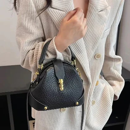 کیف دوشی صندوقی وارداتی کد 1227