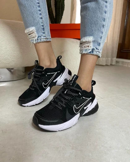 نایک وی تو کی ران Nike v2k run کد 604