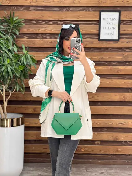 مانتو سرشانه ژیله دار پشت پاگن