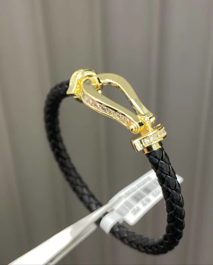 بنگل چرم امگا کد 1