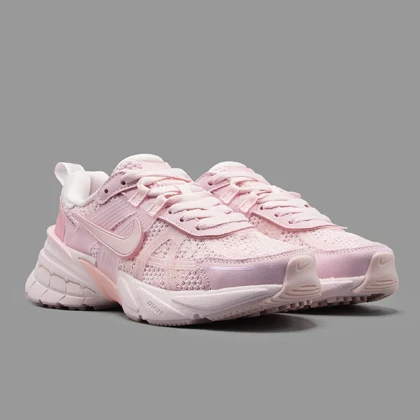 نایکی وی تو کی صورتی Nike V2K Run Pink