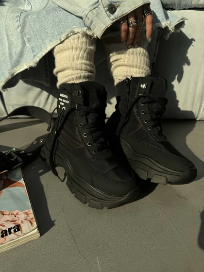 نیم بوت بغل زیپ PRADA