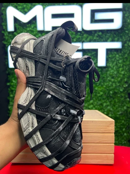 کتانی BALENCIAGA اسپایدر