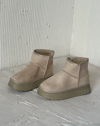 UGG خاکی  کد 1200136