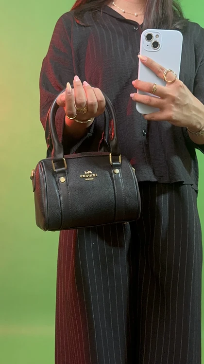 کیف دخترانه صندوقی کوچ مشکی coach
