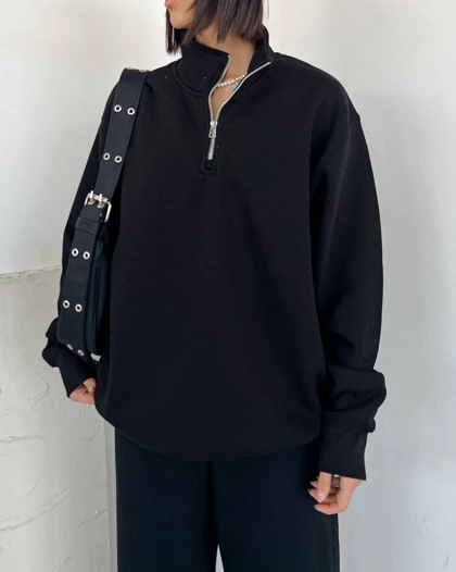 نیم زیپ مشکی برند pull&bear🖤