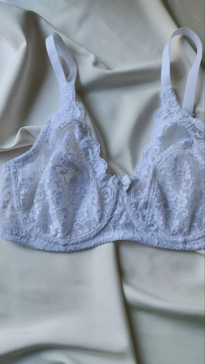 سوتین تک دانتل و پرلون فنردار مدل Dorema برند SHANDERMAN کد: 2440