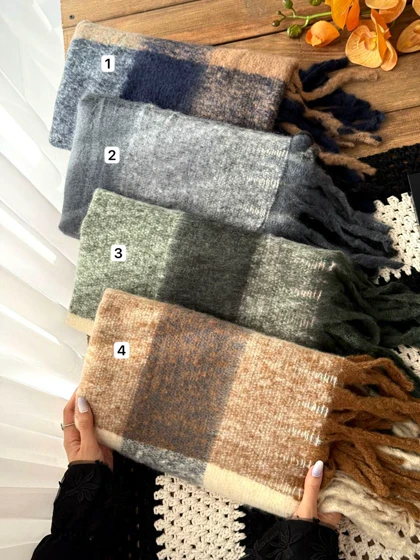 بیگ اسکارف پینترستی چهارخونه