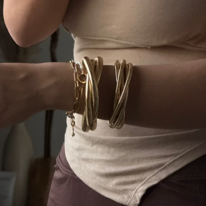 دستبند یا گردنبند سیم