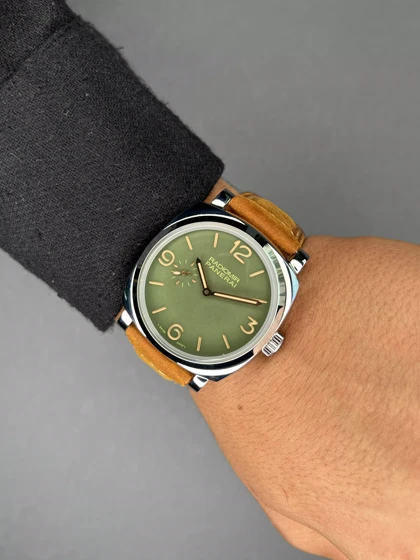 ساعت مچی پنرای رادیومیر بند چرمی صفحه سبز ثانیه بغل Panerai Radiomir