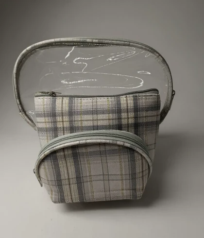 کیف لوازم آرایش سه عددی چهارخونه در سه رنگ