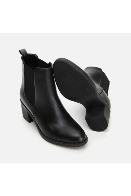 بوت و نیم بوت زنانه yaya-by-hotic yaya-by-hotic