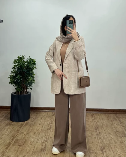 مانتو کتی نگارا
