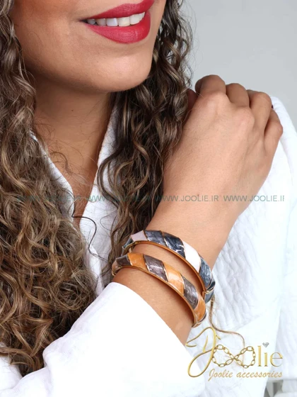 دستبند- بنگل زنانه میناکاری گلد کد B2186