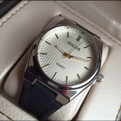 ساعت مچی مردانه والار طرح تیسوت صفحه سفید قاب سیلور