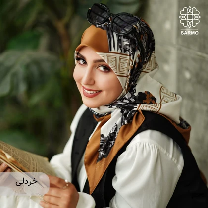 روسری ابریشم کجراه بنا