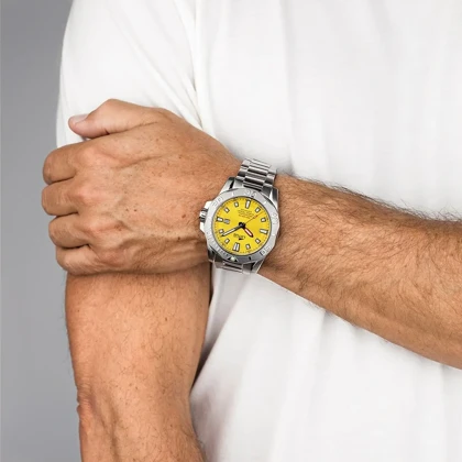 ساعت مچی مردانه لوتوس مدل L18926/1 ساعت غواصی حرفه‌ای با صفحه زرد (Diver)